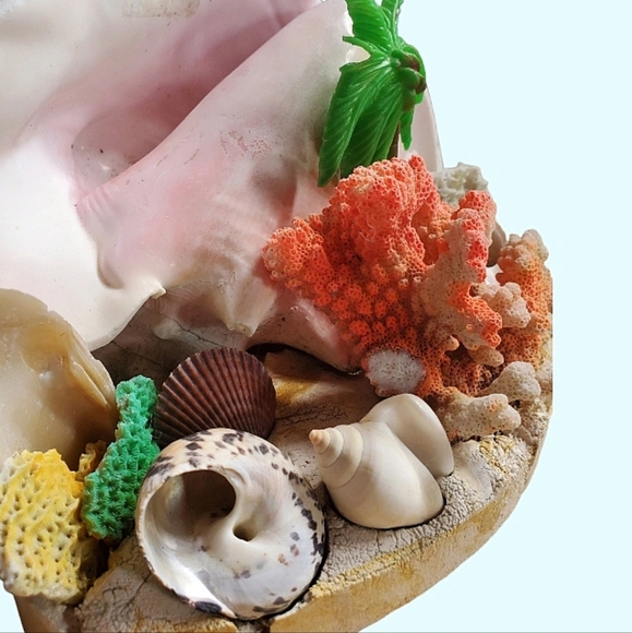 Vintage seashell diorama/TV lamp - Picture 2 of 9